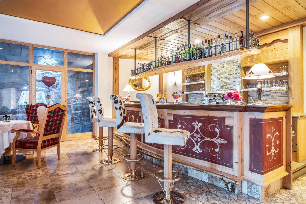 Residence Anda ポッツァ・ディ・ファッサ エクステリア 写真