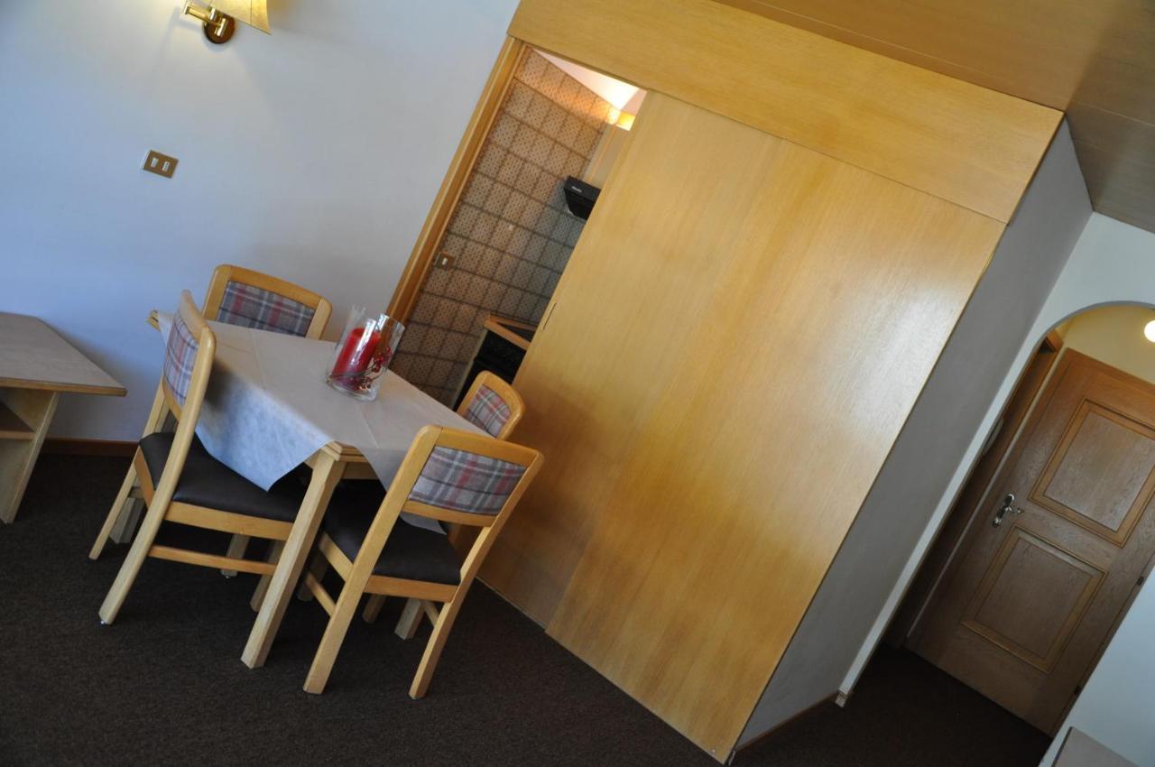 Residence Anda ポッツァ・ディ・ファッサ エクステリア 写真